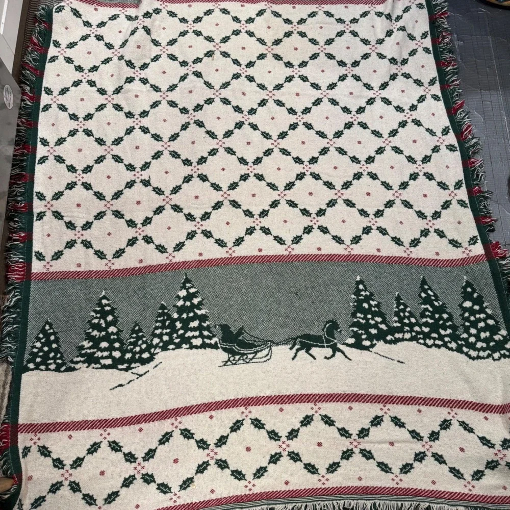 Fieldcrest Vintage Christmas Woven Throw Blanket Sleigh Holly Cotton 50x60 USA
